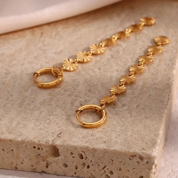 New Snowflake Tassel 18K Gold Chain Earrings - Picture 5 of 7